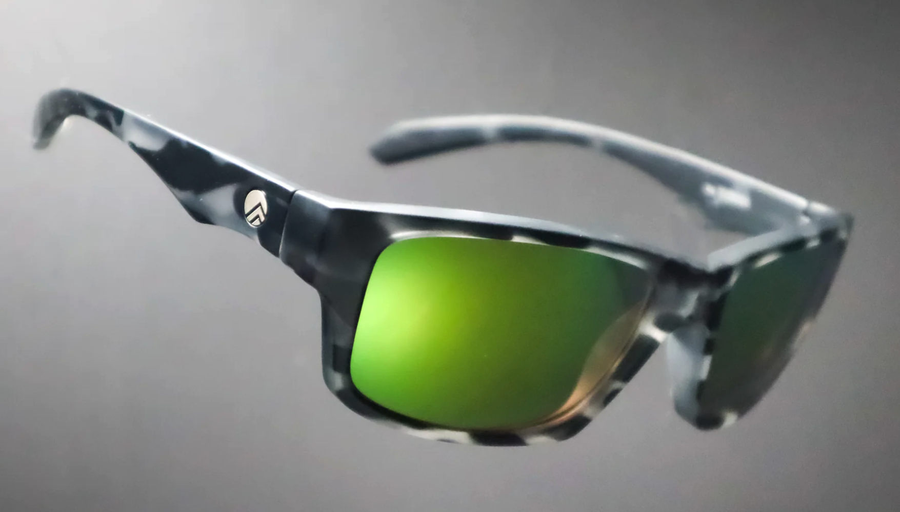 Breakline Oversoul Polarized Sunglasses feature high performance Trivex lens for the best in fishing sunglasses.