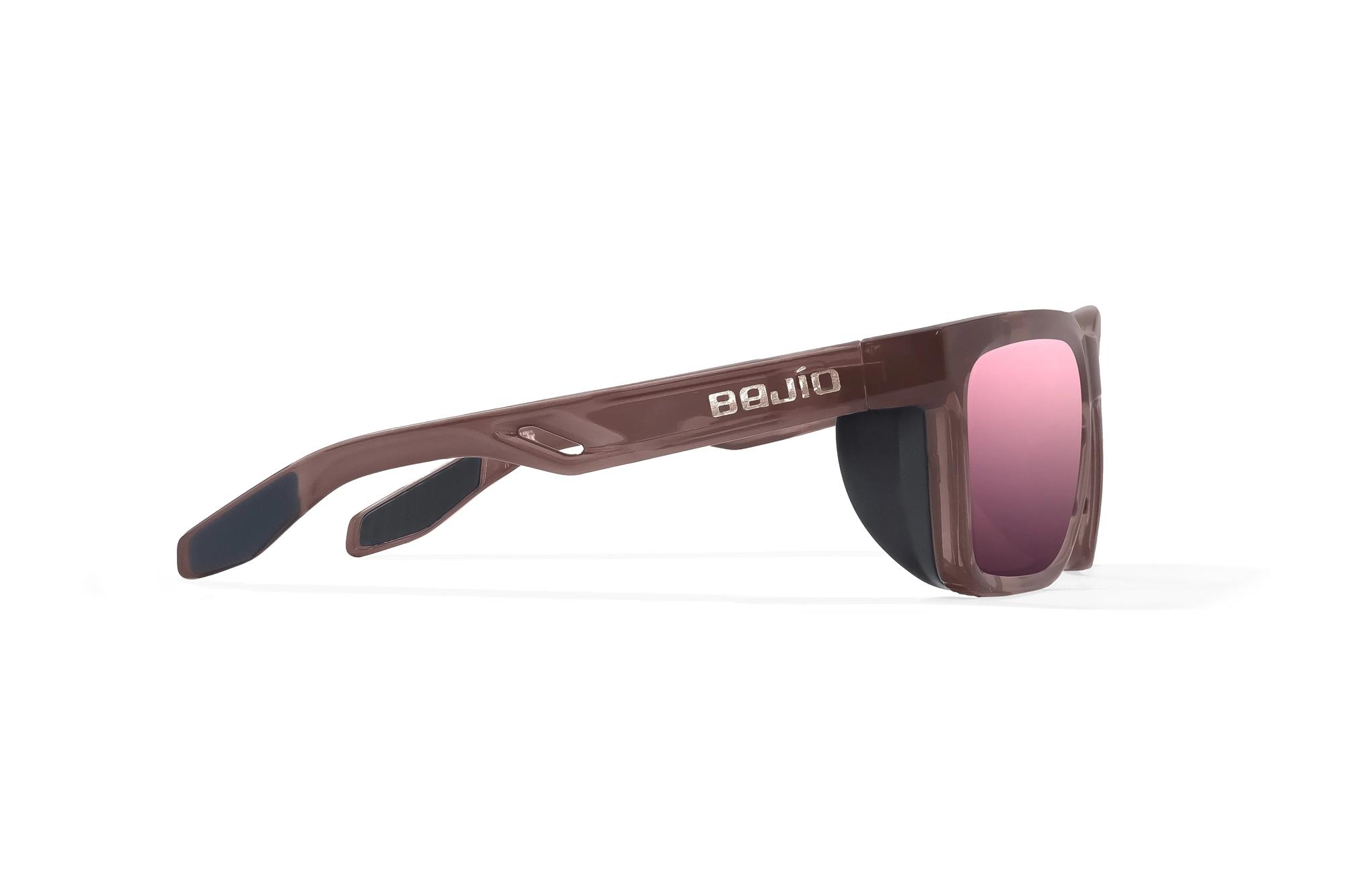 Bajío Palehorse fishing sunglasses with full coverage frame and mirrored rose lenses