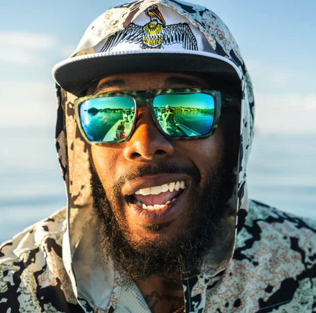 Man in sun hoody wearing  Bajio Zapata Polarized Sunglasses