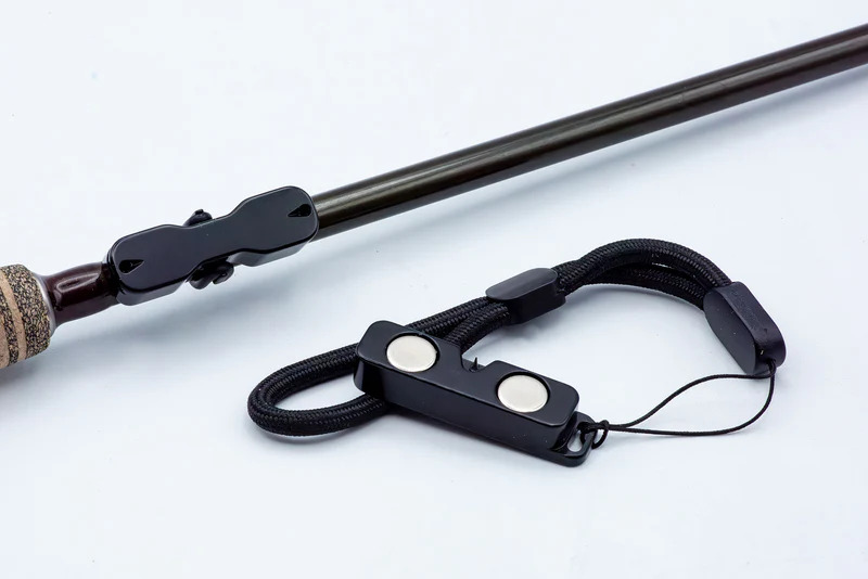 Black variation of the Cling Mag Grab Rod Rack