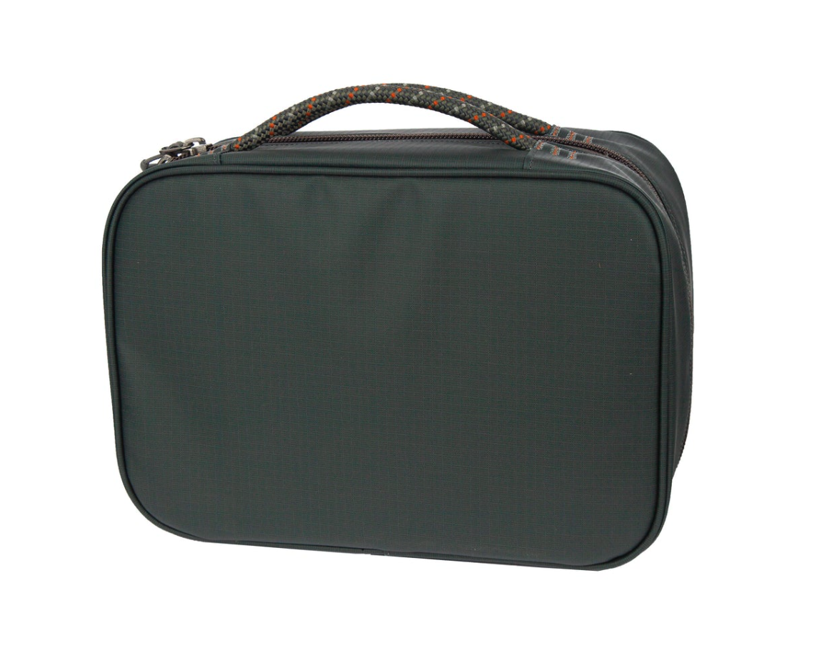 Back of Fishpond Backwater Fly Tying Kit