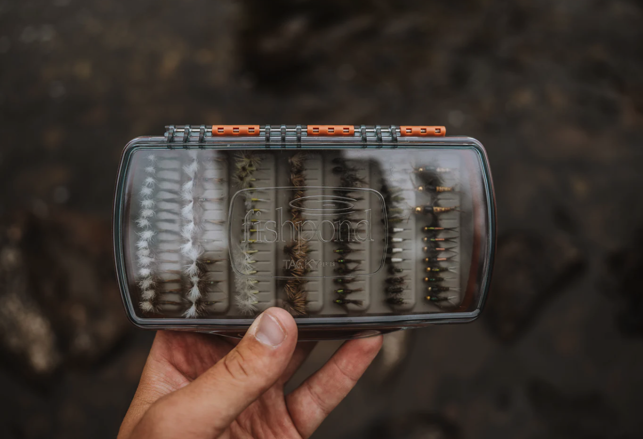 Fishpond Tacky Pescador Clear Lid Fly Box Medium full of flies