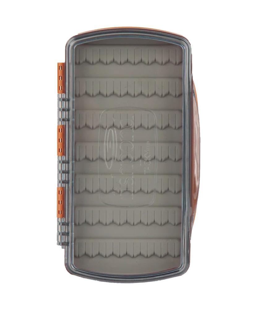 Fishpond Tacky Pescador Clear Lid Fly Box Medium closed lid