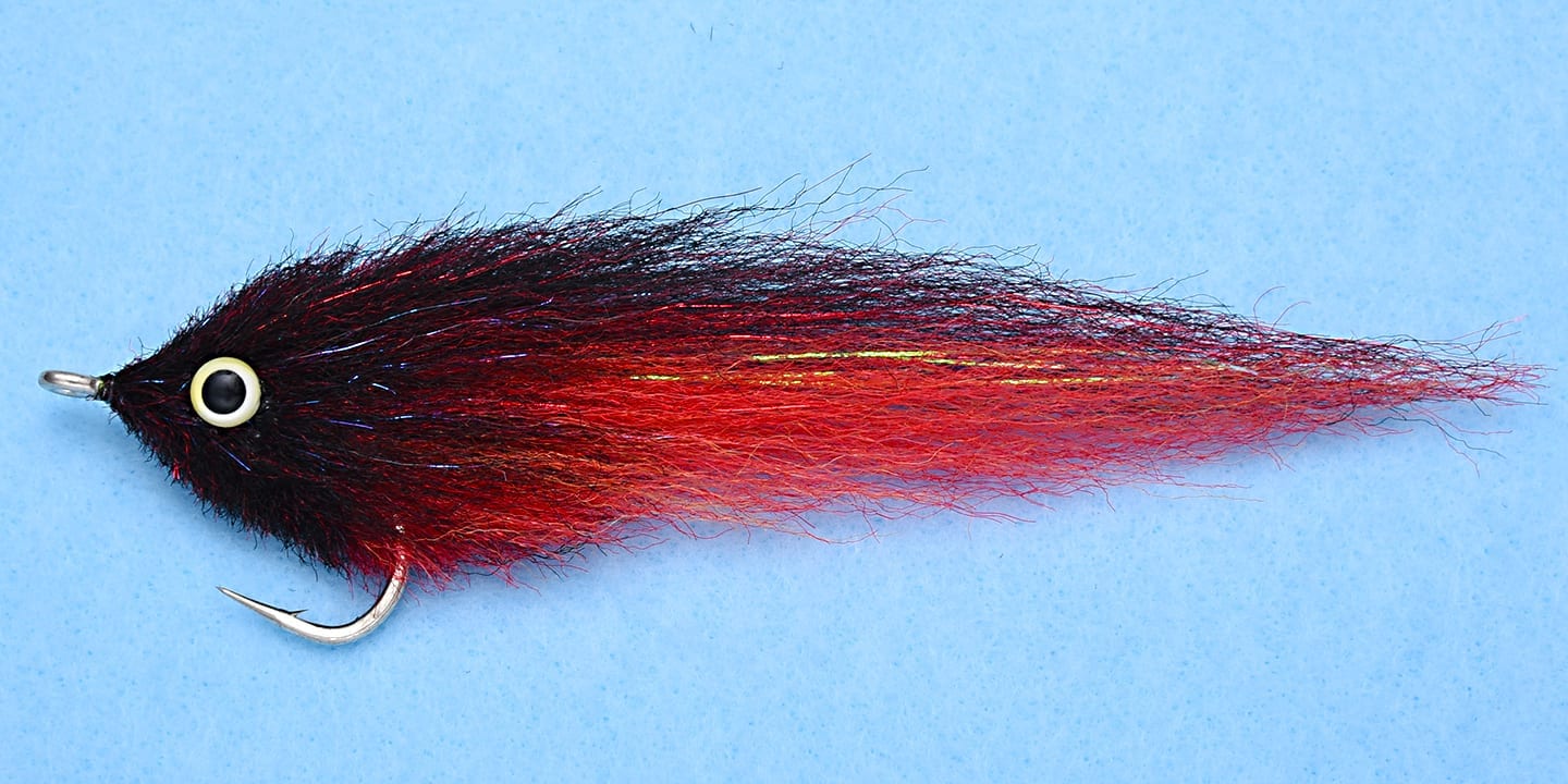 Realistic EP GT Baitfish fly fishing fly, ideal for enticing giant trevally and predatory fish.