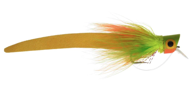 Subsurface streamer for bass to use with a sinking fly line