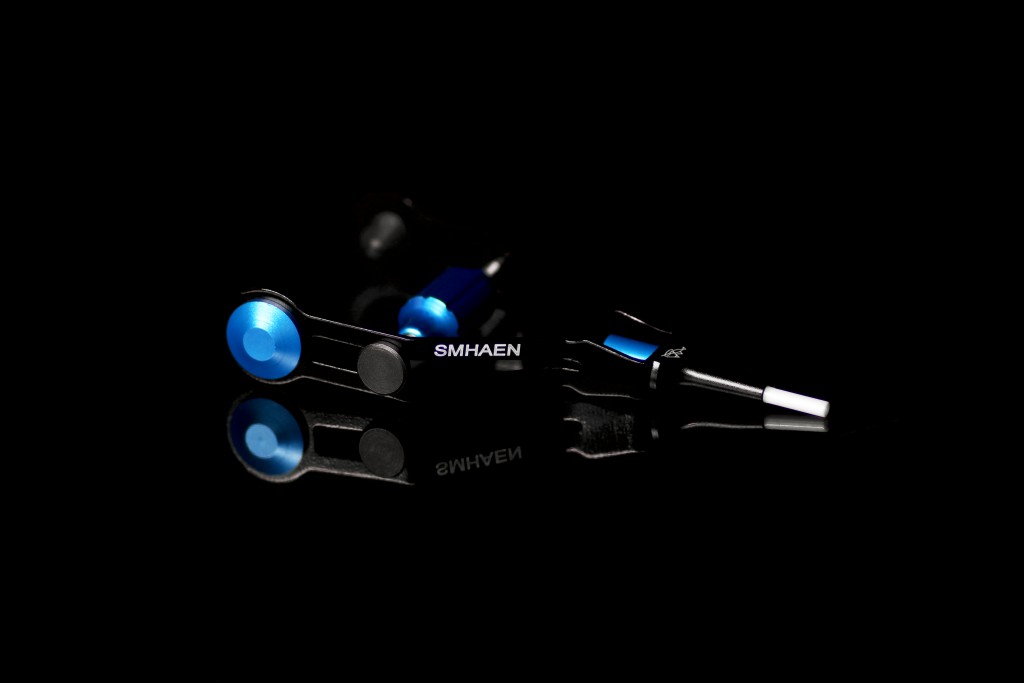 Midge sized Smhaen Pro Bobbin Holder