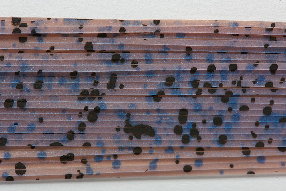 Fulling Mill Splash Legs – natural craw UV blue speckled rubber legs for streamer fly patterns