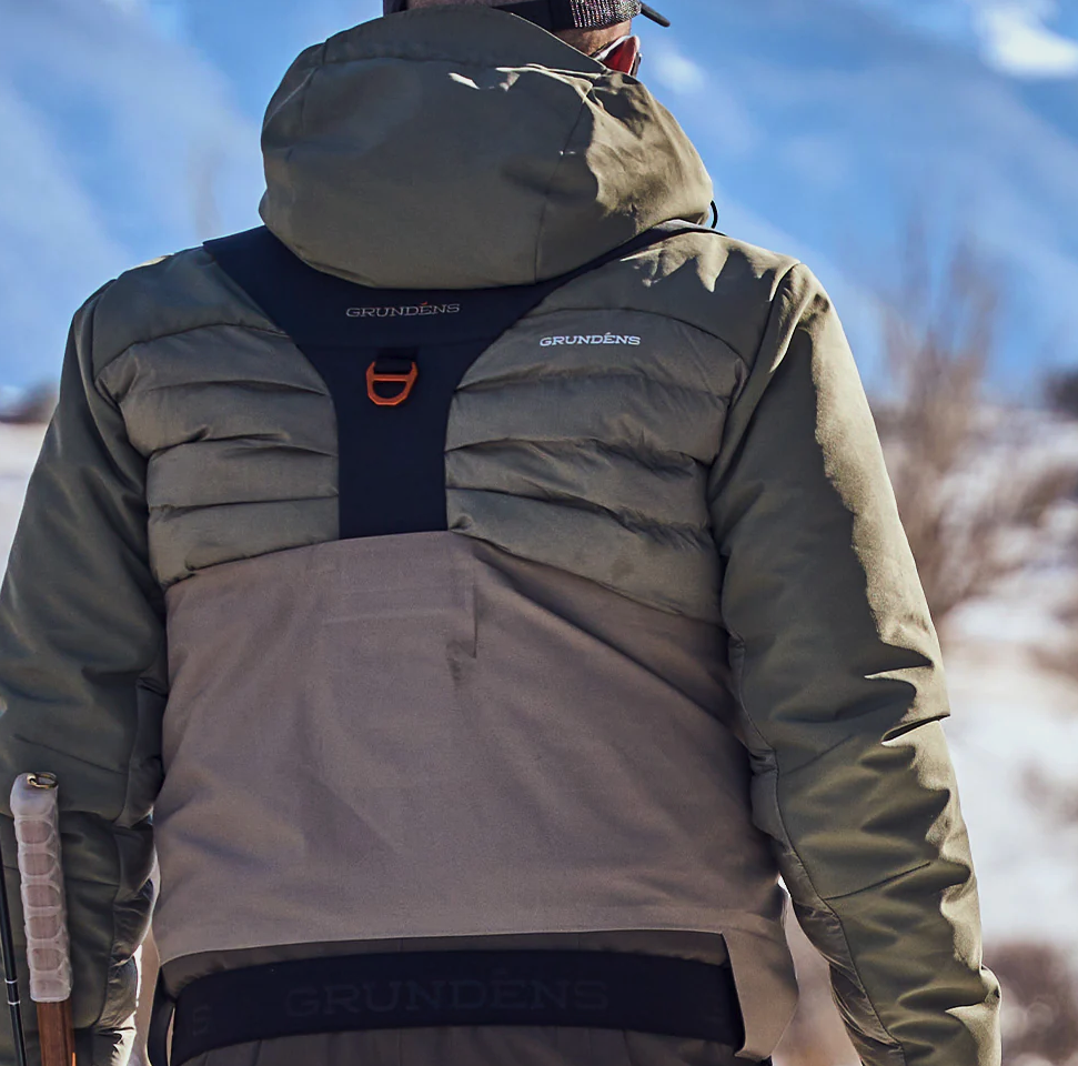 Fleece-lined chest pass-through hand warmer pocket in Grundens Boundary Stockingfoot Waders