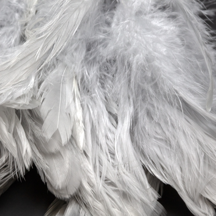 Dense webbing Mini Gamechanger Schlappen for easy and effective Feather Changer fly tying.