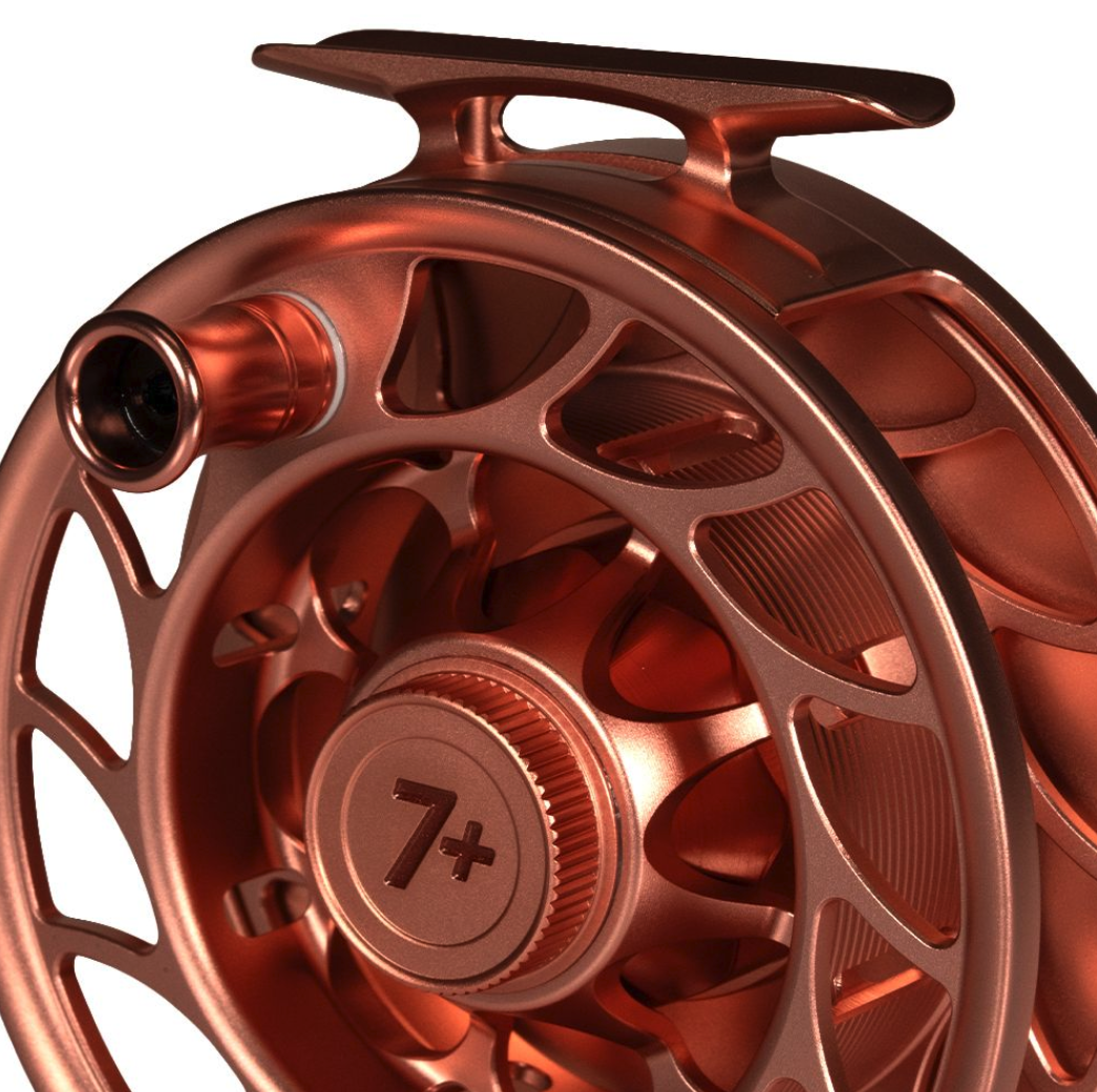 Spool angle detail of Hatch Iconic Fly Reel 7 Plus Artist Edition Brent McCarron