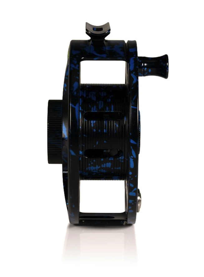 Arbor view of Hatch Iconic Fly Reel 7 Plus Dark Matter Blue/Black Limited Edition Mid Arbor
