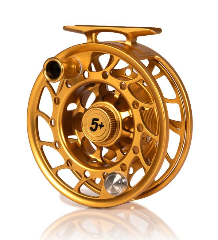 Hatch Iconic Fly Reel 5 Plus Fool's Gold Limited Edition Mid Arbor Angle Angled view of Hatch Iconic Fly Reel 5 Plus Fool's Gold Limited Edition Mid Arbor