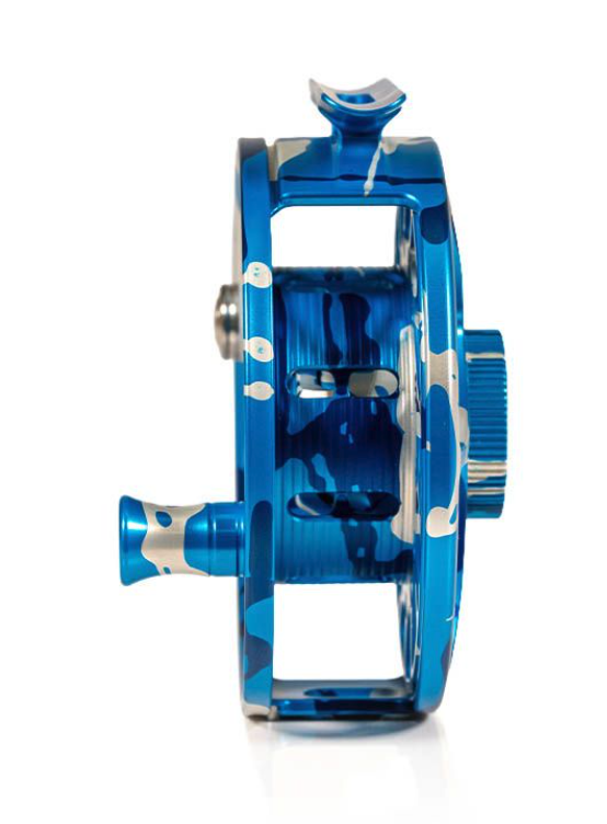 Arbor view of Hatch Iconic Fly Reel 5 Plus Limited Edition Splash Camo Mid Arbor