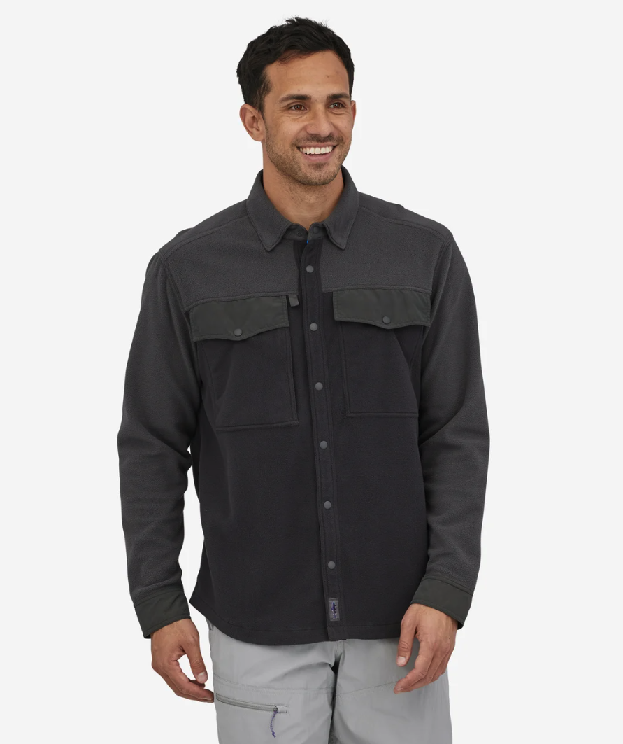 Men's Patagonia Early Rise Snap Shirt with moisture-wicking fleece for comfort in cool conditions.