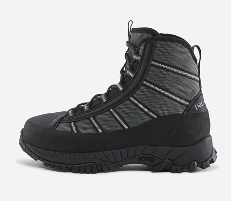 High collar design offers ankle protection and stability for technical wading – in stock, buy now