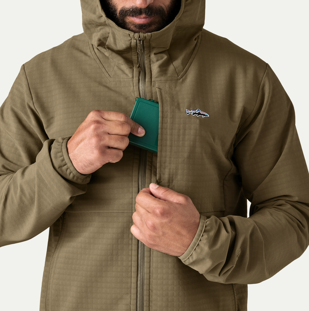 Fly box in chest pocket  Patagonia R1 TechFace Fitz Roy Trout Hoody Dark Ash.