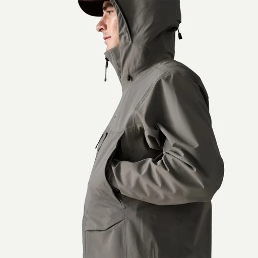 Patagonia Swiftcurrent Wading Jacket handwarmer pocket for deep wading and cold weather fishing