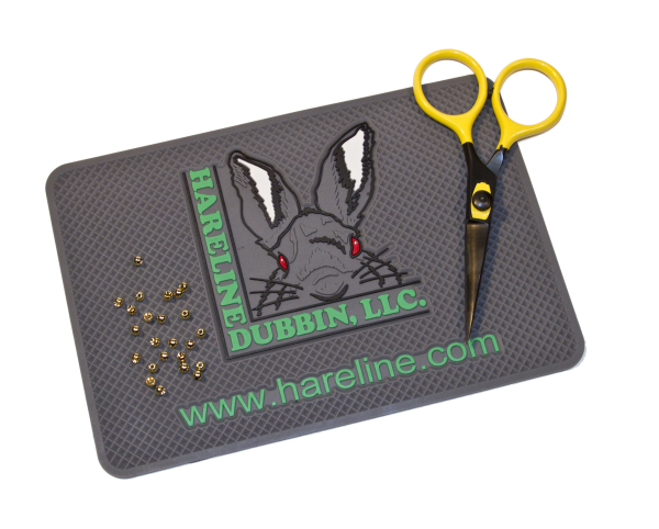 Hareline Dubbin Hook & Bead Pad Mega Size