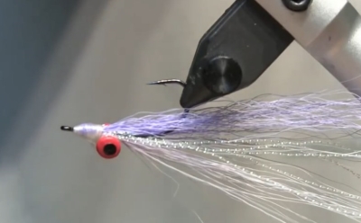 The finished product on the vise. Ready for hungry smallmouth... Clouser Minnow Fly Pattern Finished