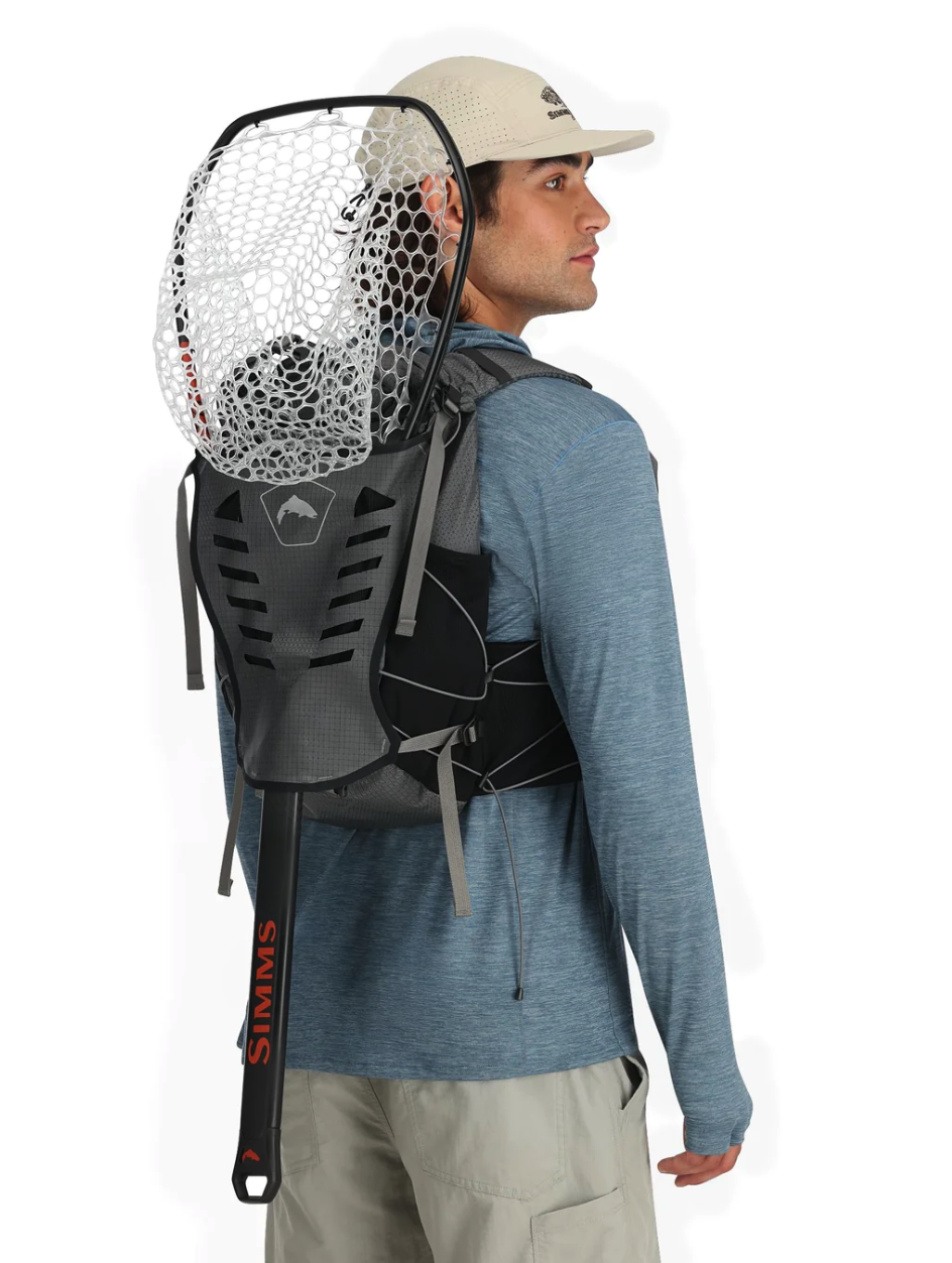 Lightweight fishing pack with HDPE yarns for extra durability