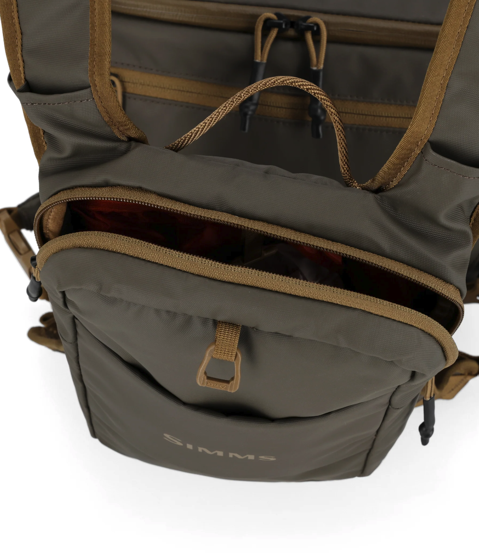 Zip open back pouch of Simms Headwaters Chest Pack