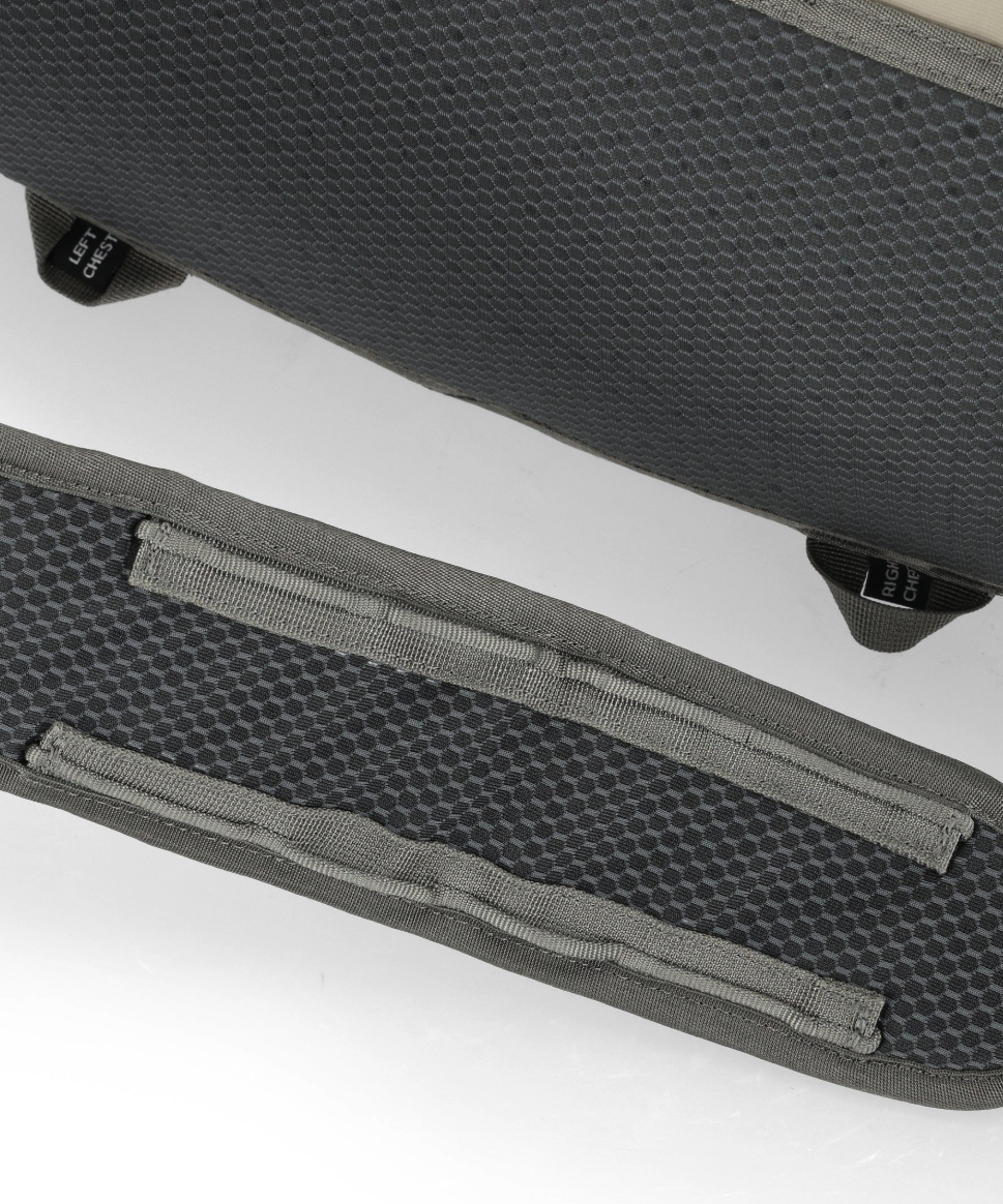 Strap detail of Simms Headwaters Sling Pack Dolomite