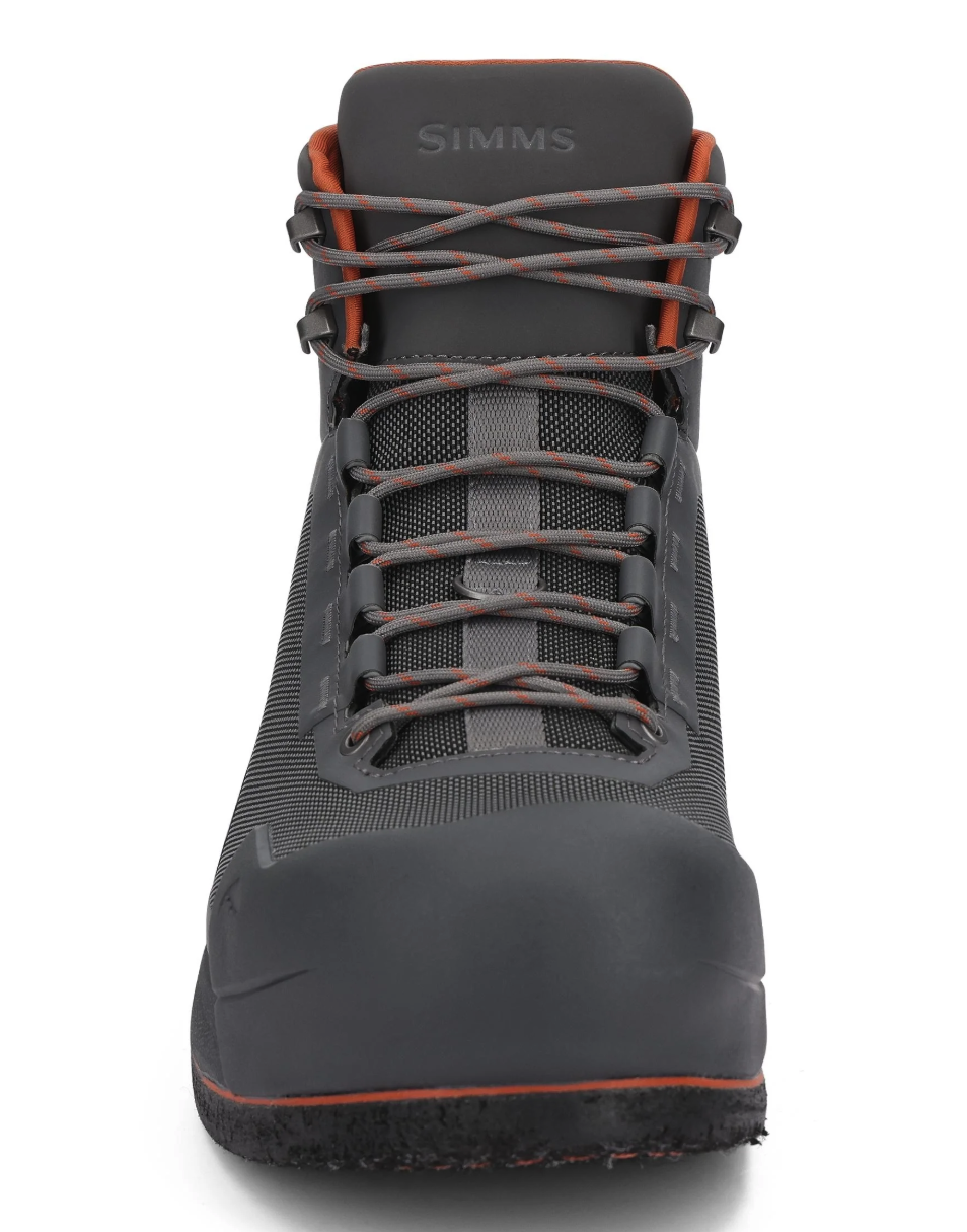 Front view of Simms Flyweight Wading Boots Felt