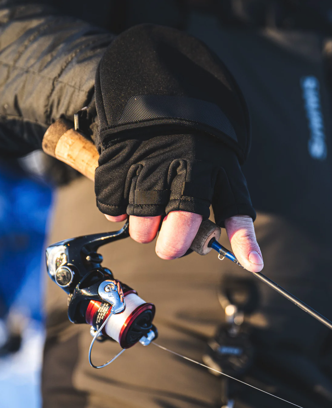 Windproof Simms Foldover Mitt with Gore-Tex Infinium WINDSTOPPER® fabric.