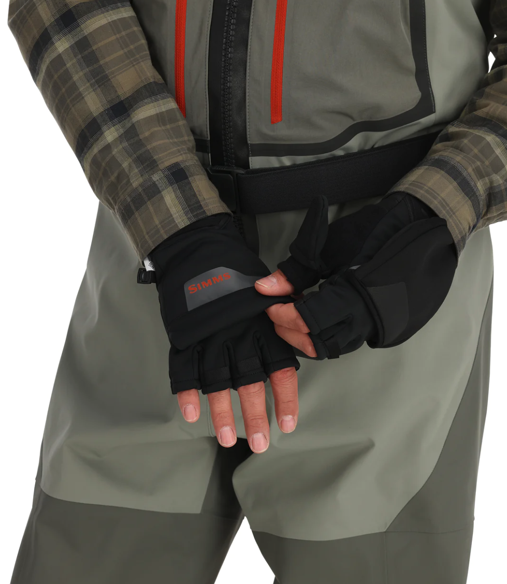 Simms foldover mitt with enhanced grip and weather resistance.
