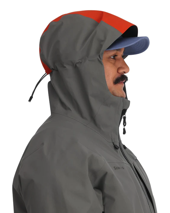 Simms jacket with articulated sleeves for maximum mobility.