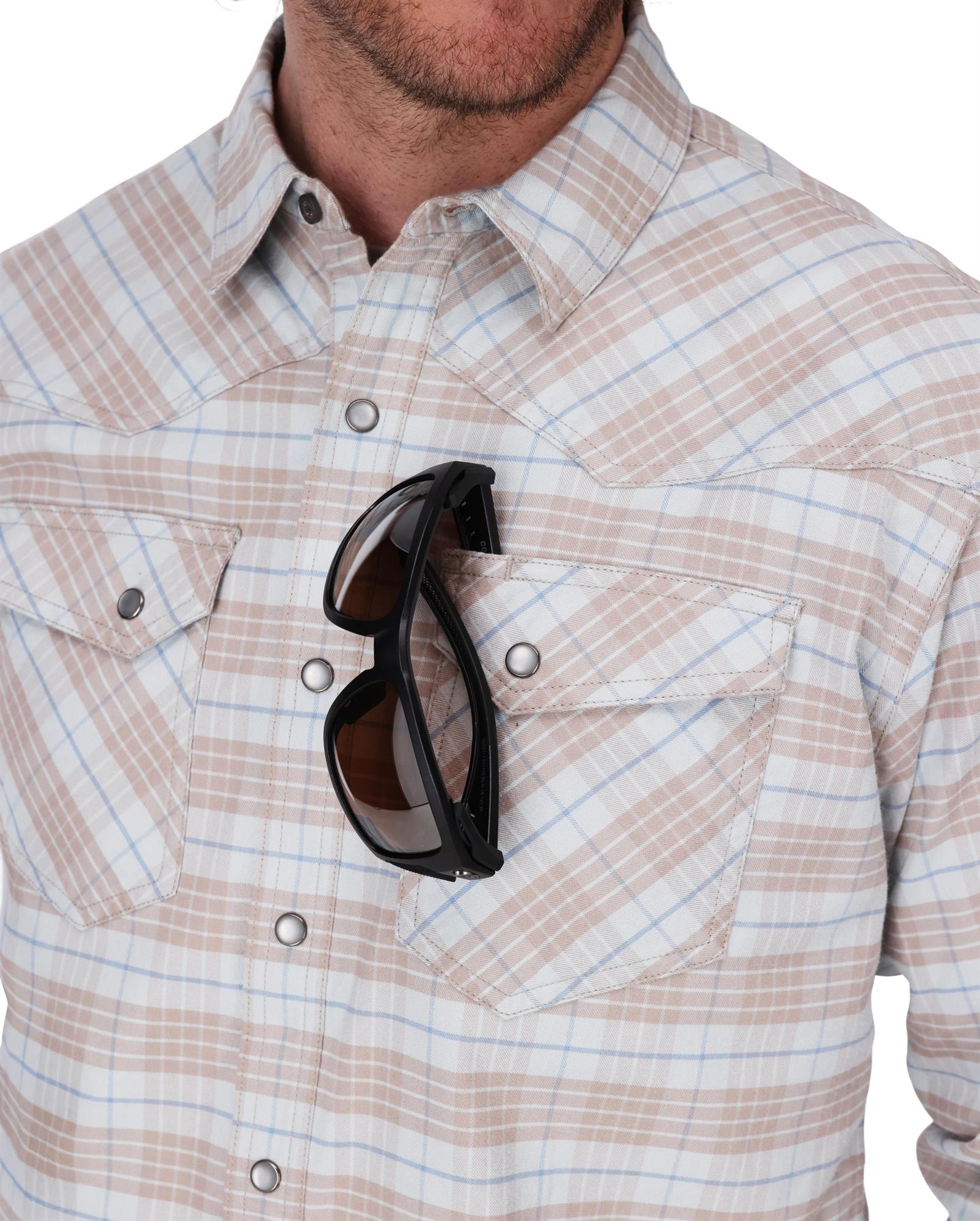 Outdoor fishing flannel shirt with sunglasses holder
