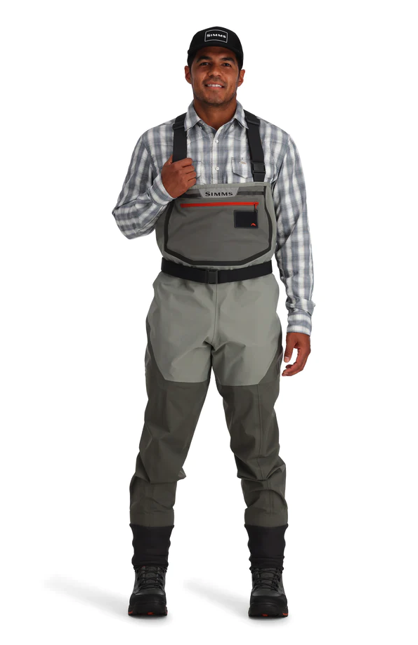Dual rear belt loops with included stretch elastic wading belt in Simms Freestone Stockingfoot Waders