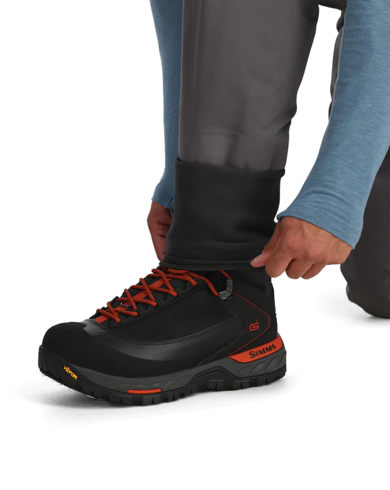 Buy Simms G4Z Stockingfoot Waders with GORE-TEX Pro shell for best-in-class comfort and protection