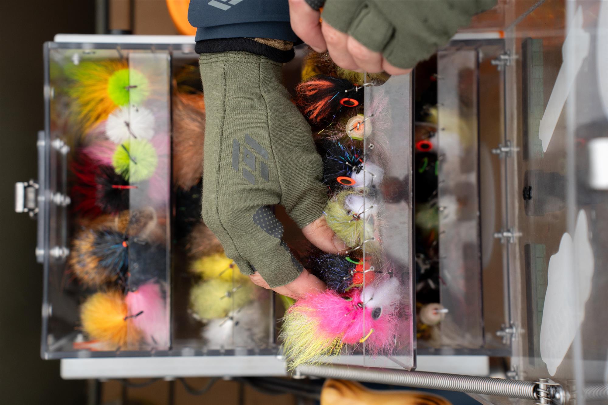Skwala Thermo 300 gloves providing dexterity while choosing flies from fly box