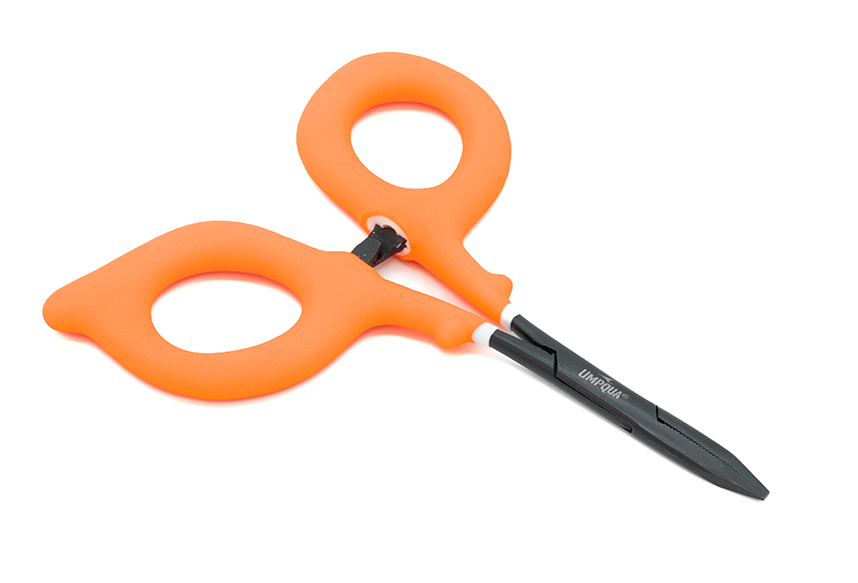 Enhance your fly fishing precision with Umpqua's 5" clamp, equipped with a finger extension for improved control