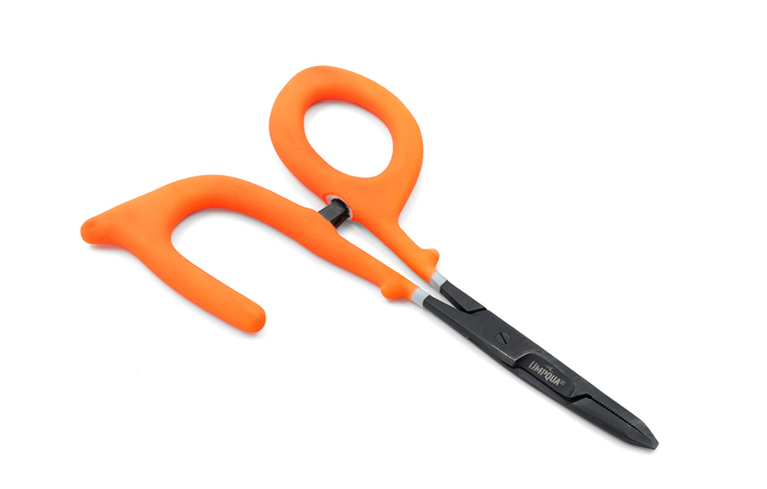 Ideal for pinching barbs and cutting lines, Umpqua River Grip PS Open Scissor Clamp is a fly fisherman's essential.