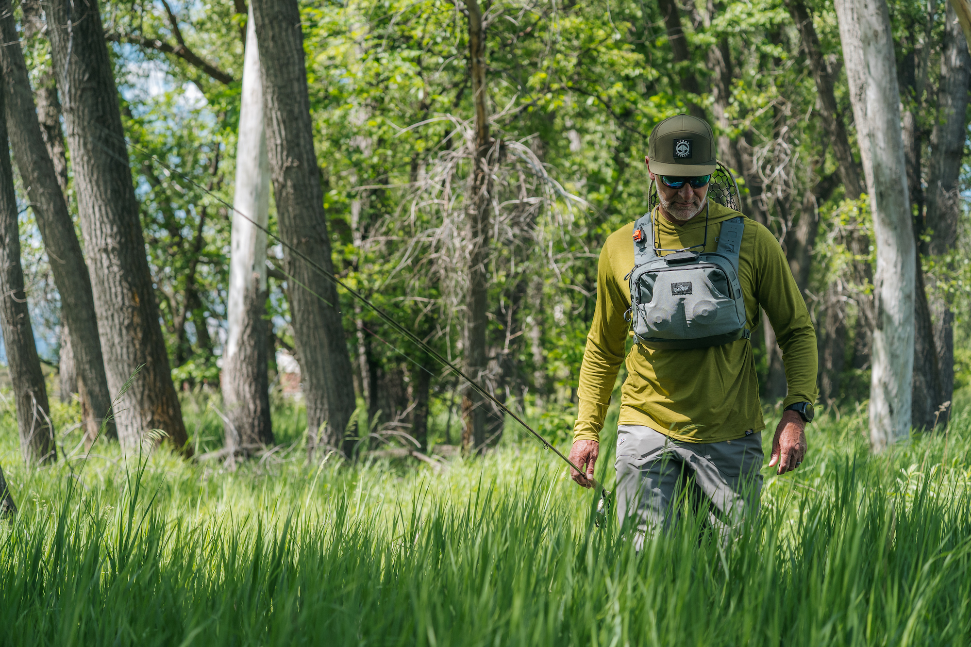 Umpqua chest pack fly fishing hiking riverbank modular chest pack with backpack attachment outdoor fishing gear