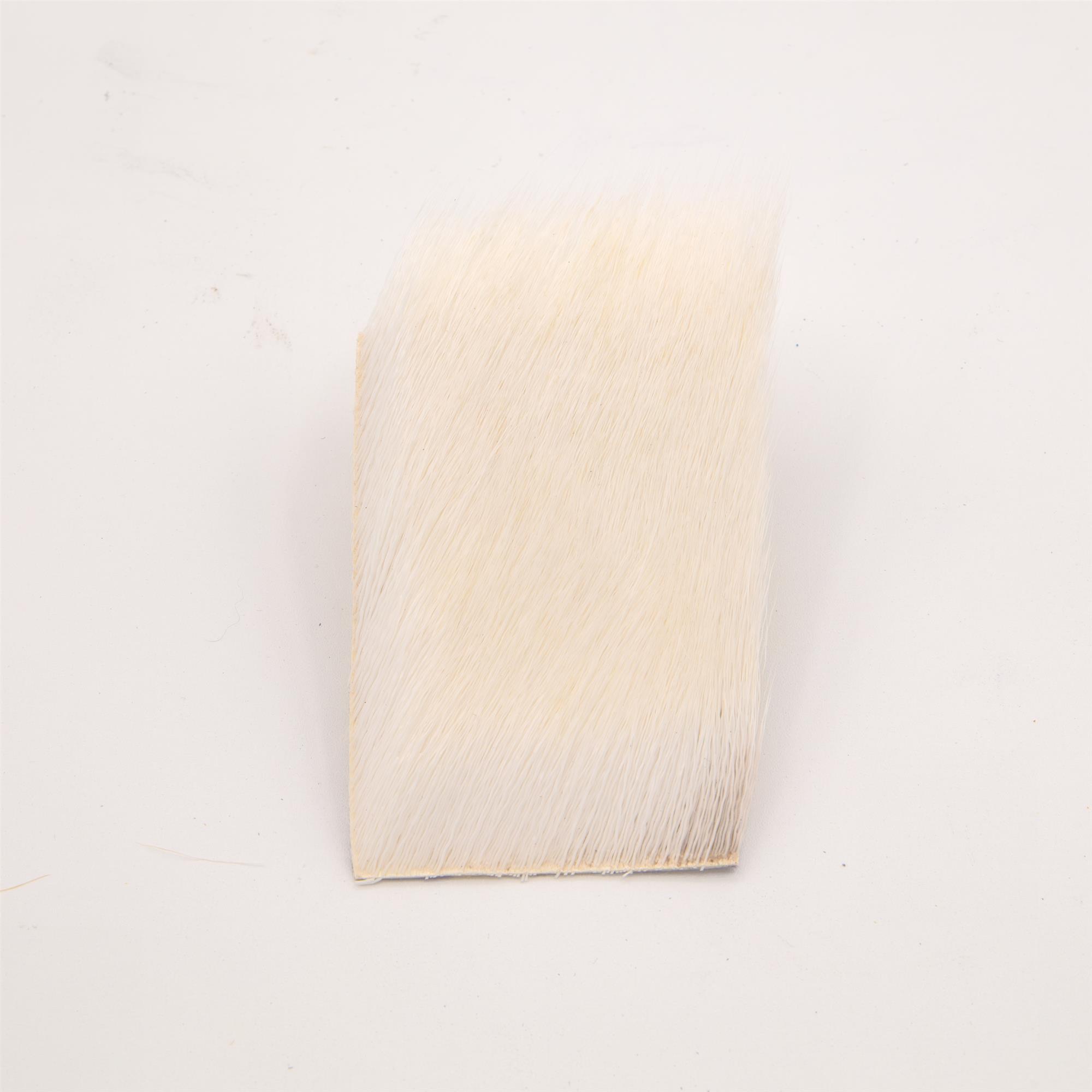 White short fine deer hair fly tying material for high visibility comparaduns and dry flies